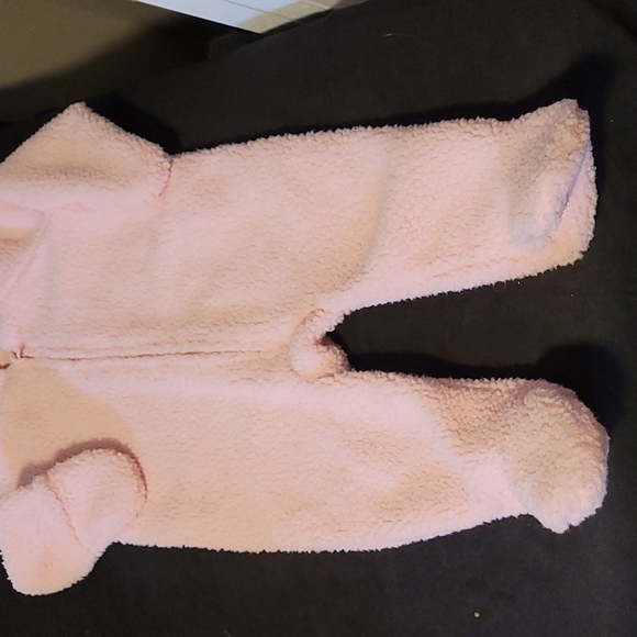 6-12m pink winter suit - Picture 2 of 3